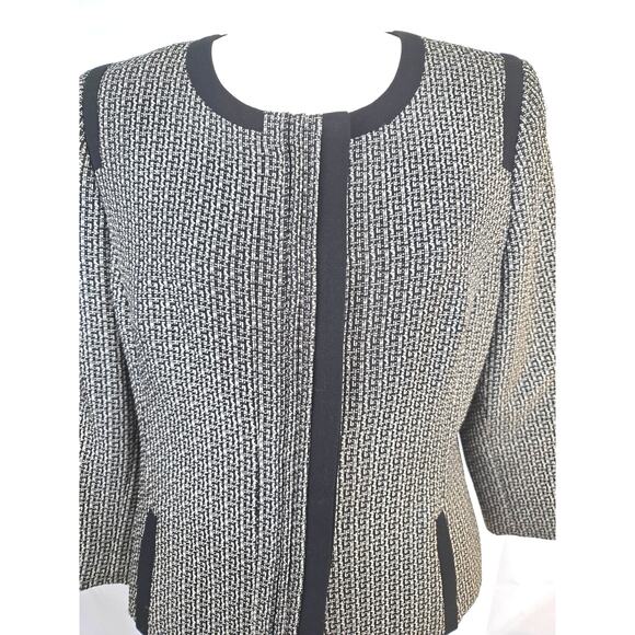 Kasper Jackets & Blazers - Womens blazer size 10 misses M medium gray suit coat lined Kasper black trim